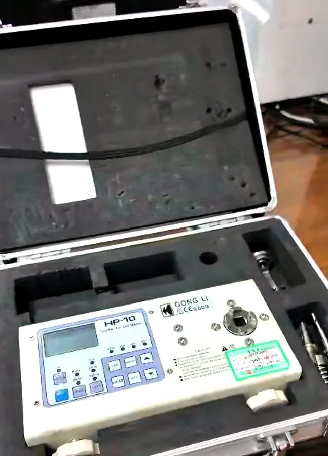 Digital torque meter
